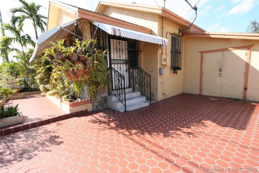 1119 Sw 9th St, Miami, Florida 33130, Miami, Florida 33130, 3 Bedrooms Bedrooms, ,2 BathroomsBathrooms,Residential,For Sale,1119 Sw 9th St, Miami, Florida 33130,A11944463 1119 Sw 9th St, Miami, Florida 33130, Miami, Florida 33130, 3 Bedrooms Bedrooms, ,2 BathroomsBathrooms,Residential,For Sale,1119 Sw 9th St, Miami, Florida 33130,A11944463