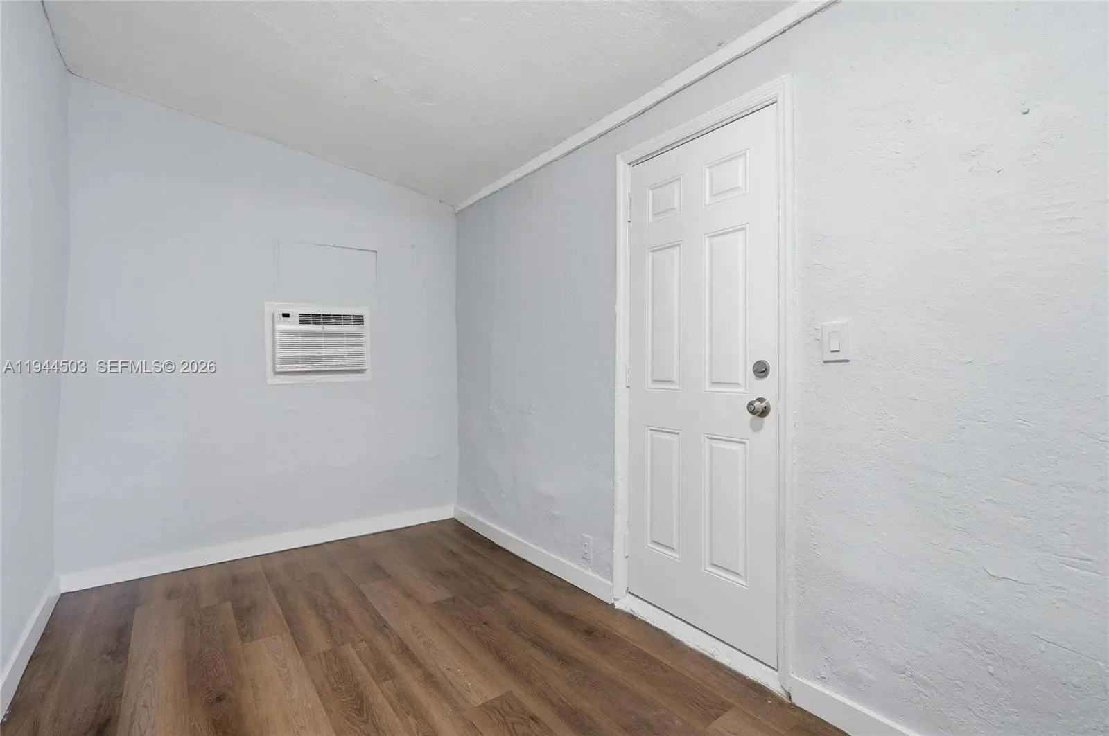 5401 Sw 20th St B, West Park, Florida 33023, West Park, Florida 33023, 1 Bedroom Bedrooms, ,1 BathroomBathrooms,Residential Lease,For Rent,5401 Sw 20th St B, West Park, Florida 33023,A11944503