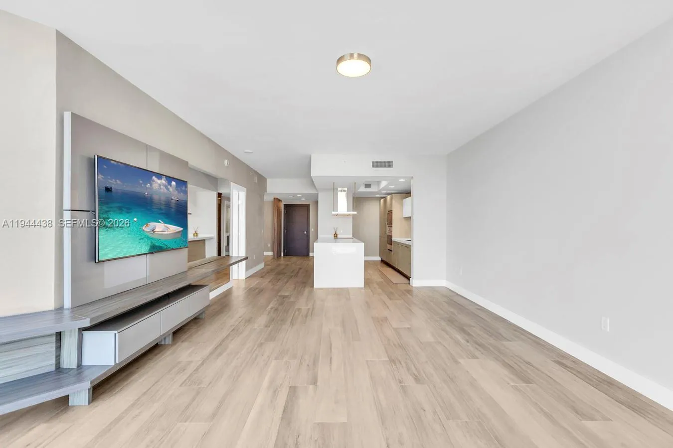17301 Biscayne Blvd 1106, North Miami Beach, Flori, North Miami Beach, Florida 33160, 3 Bedrooms Bedrooms, ,3 BathroomsBathrooms,Residential,For Sale,17301 Biscayne Blvd 1106, North Miami Beach, Flori,A11944438