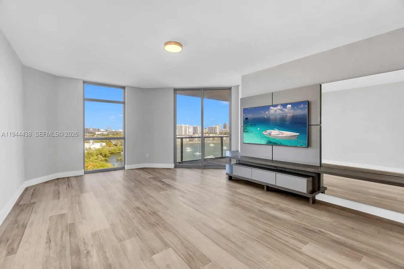 17301 Biscayne Blvd 1106, North Miami Beach, Flori, North Miami Beach, Florida 33160, 3 Bedrooms Bedrooms, ,3 BathroomsBathrooms,Residential,For Sale,17301 Biscayne Blvd 1106, North Miami Beach, Flori,A11944438