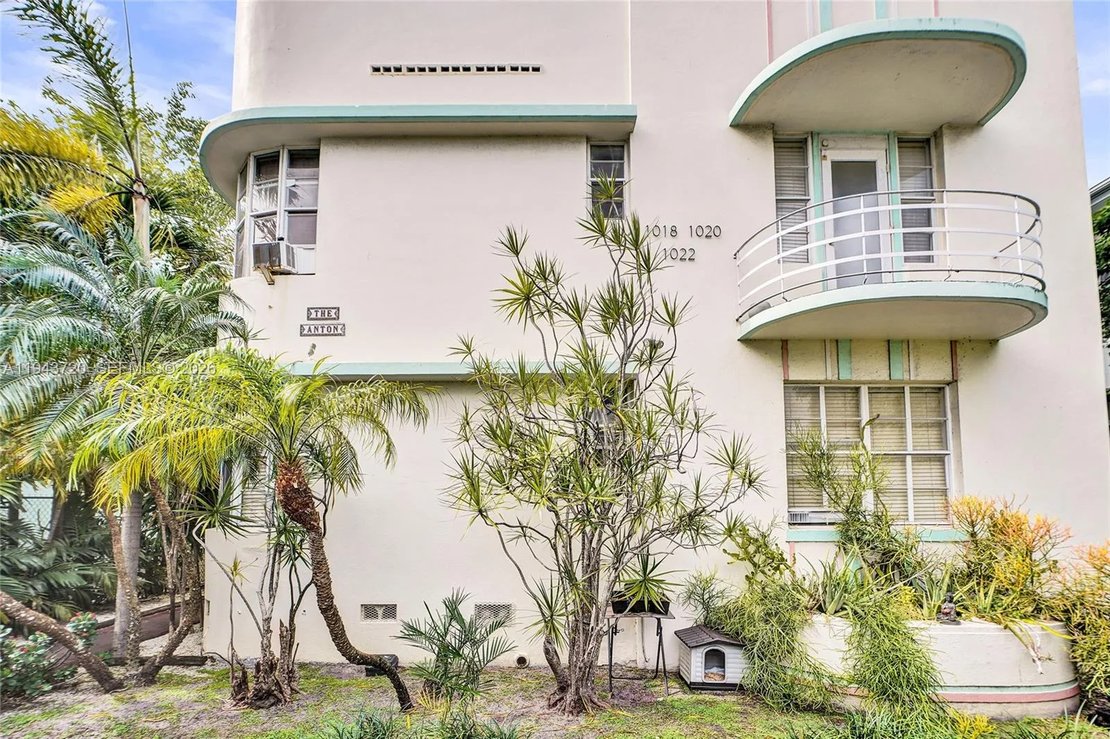 1022 Euclid Ave 15, Miami Beach, Florida 33139, Miami Beach, Florida 33139, 2 Bedrooms Bedrooms, ,2 BathroomsBathrooms,Residential,For Sale,1022 Euclid Ave 15, Miami Beach, Florida 33139,A11943720