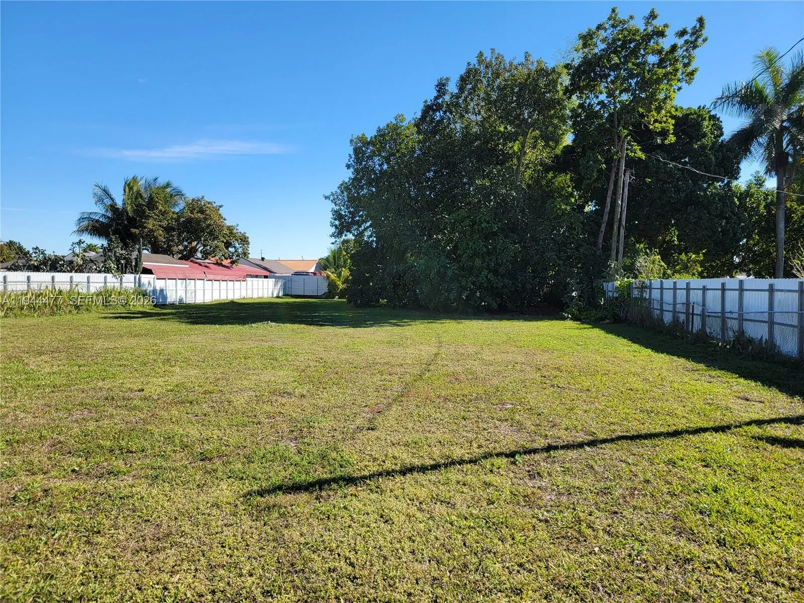 Picture Halfway thru the Lot facing Rear of Lot