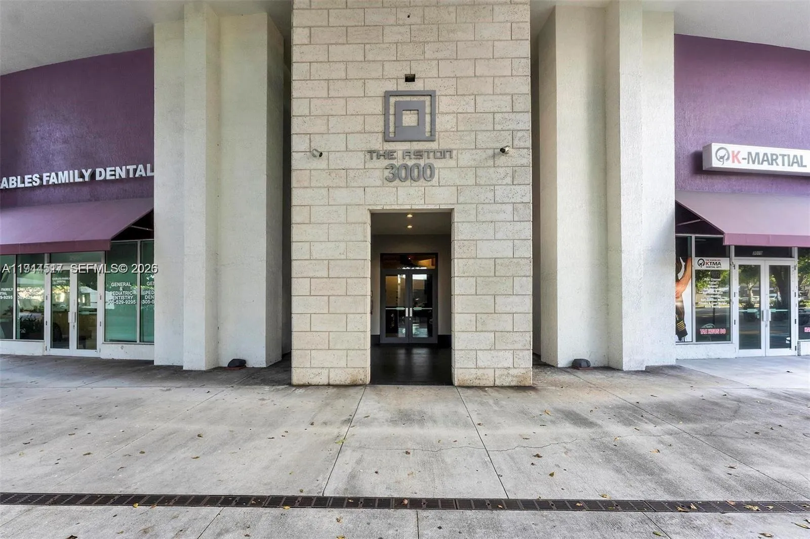 3000 Coral Way 1409, Miami, Florida 33145, Miami, Florida 33145, 1 Bedroom Bedrooms, ,1 BathroomBathrooms,Residential,For Sale,3000 Coral Way 1409, Miami, Florida 33145,A11944517