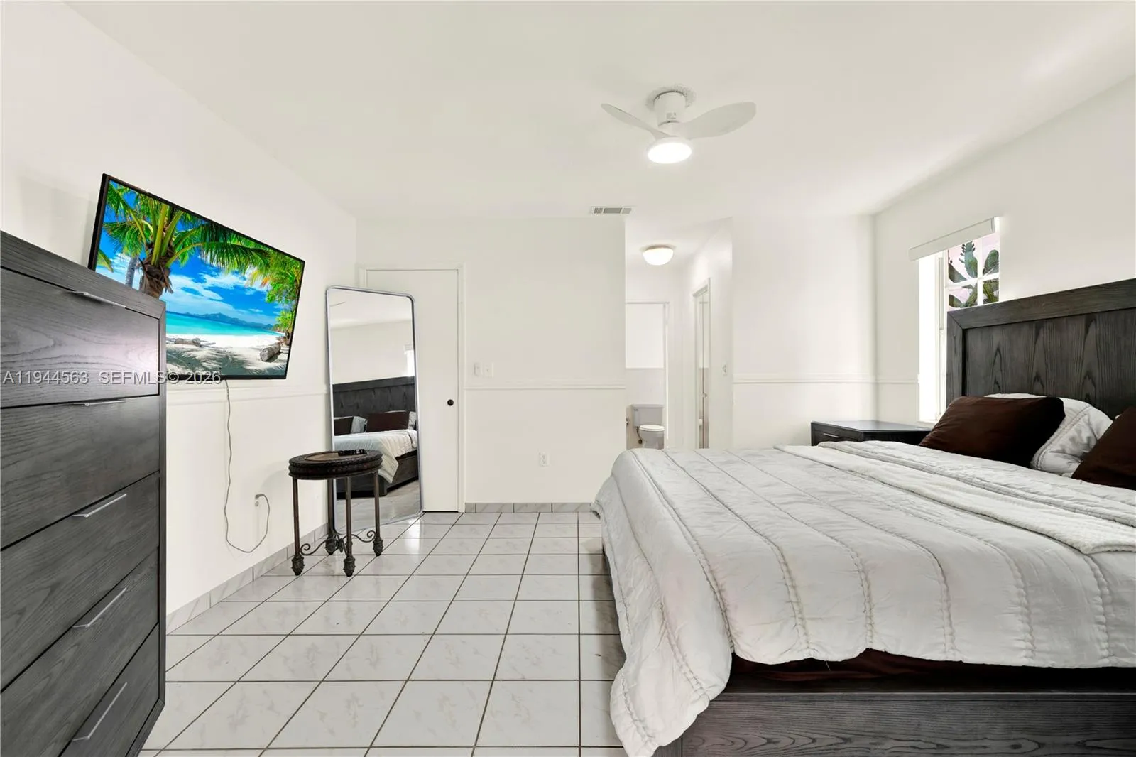 14643 Sw 51st St Rear, Miami, Florida 33175, Miami, Florida 33175, 1 Bedroom Bedrooms, ,1 BathroomBathrooms,Residential Lease,For Rent,14643 Sw 51st St Rear, Miami, Florida 33175,A11944563