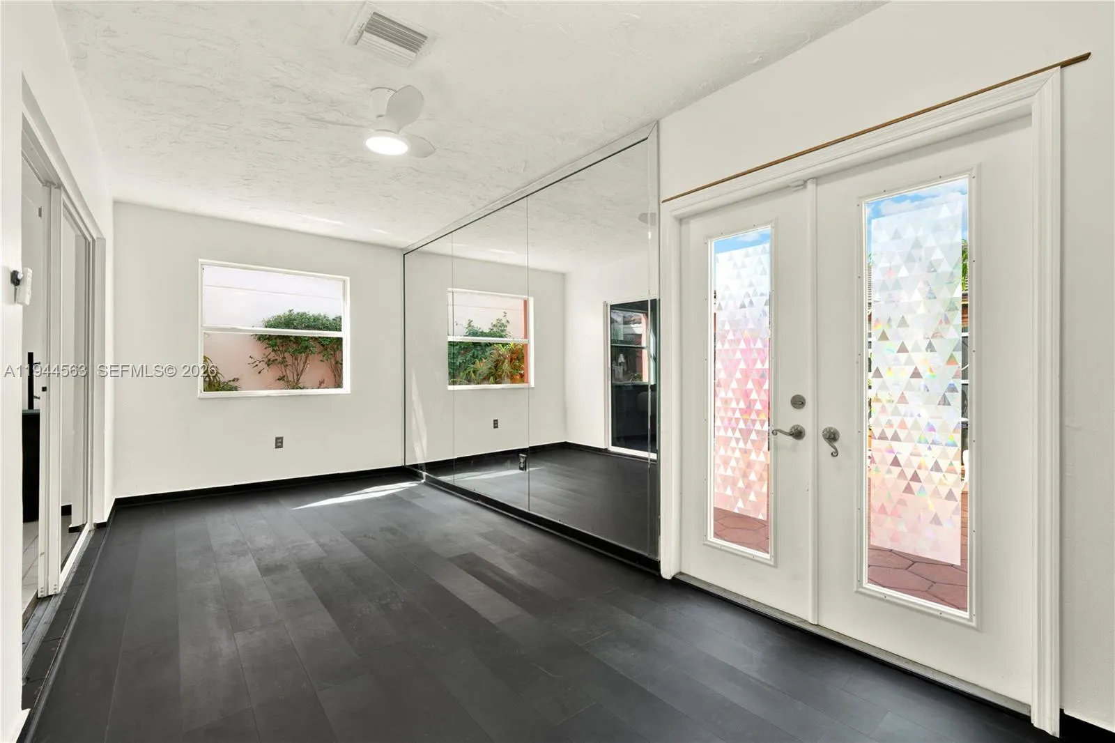 14643 Sw 51st St Rear, Miami, Florida 33175, Miami, Florida 33175, 1 Bedroom Bedrooms, ,1 BathroomBathrooms,Residential Lease,For Rent,14643 Sw 51st St Rear, Miami, Florida 33175,A11944563