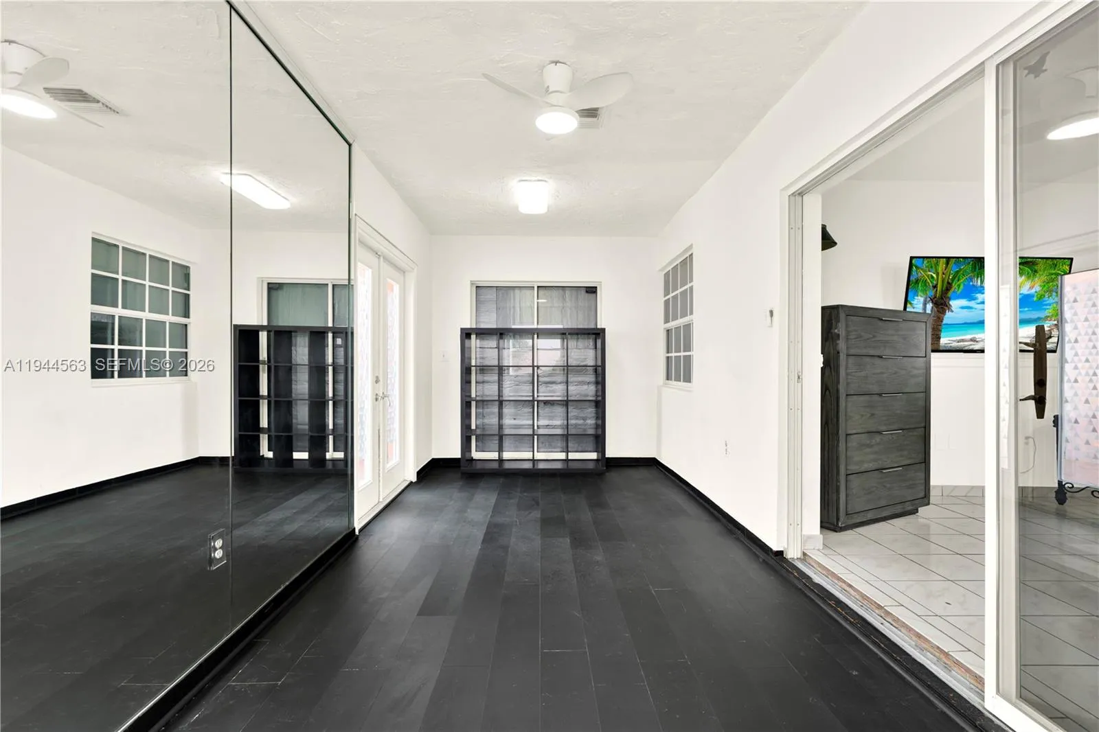 14643 Sw 51st St Rear, Miami, Florida 33175, Miami, Florida 33175, 1 Bedroom Bedrooms, ,1 BathroomBathrooms,Residential Lease,For Rent,14643 Sw 51st St Rear, Miami, Florida 33175,A11944563