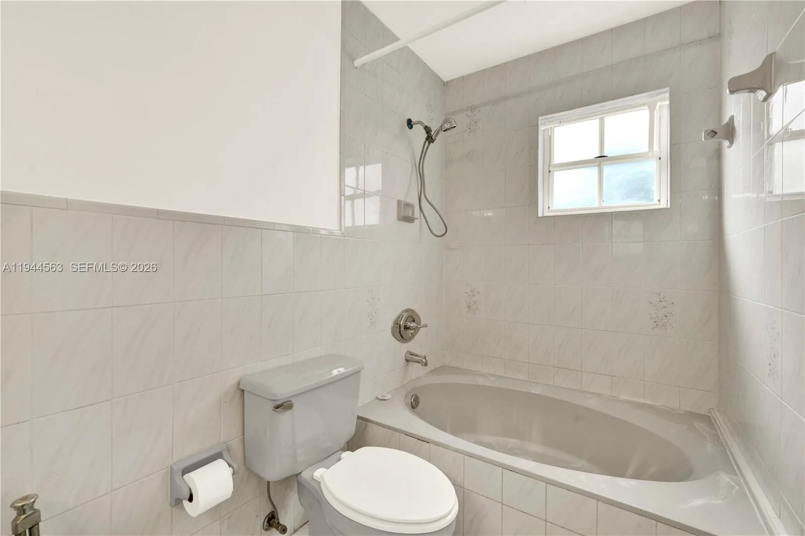 14643 Sw 51st St Rear, Miami, Florida 33175, Miami, Florida 33175, 1 Bedroom Bedrooms, ,1 BathroomBathrooms,Residential Lease,For Rent,14643 Sw 51st St Rear, Miami, Florida 33175,A11944563