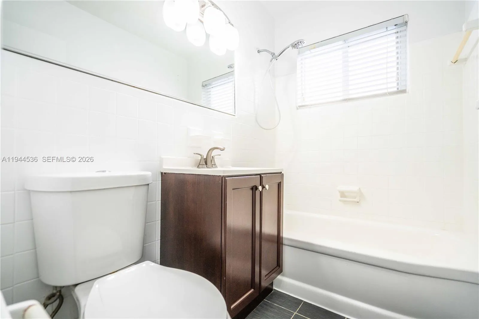 7311 Byron Ave 15, Miami Beach, Florida 33141, Miami Beach, Florida 33141, ,1 BathroomBathrooms,Residential Lease,For Rent,7311 Byron Ave 15, Miami Beach, Florida 33141,A11944536