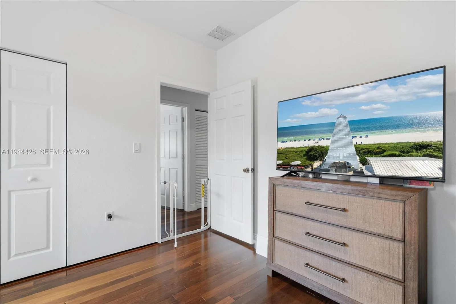 357 Ne 35th Ter, Homestead, Florida 33033, Homestead, Florida 33033, 4 Bedrooms Bedrooms, ,2 BathroomsBathrooms,Residential,For Sale,357 Ne 35th Ter, Homestead, Florida 33033,A11944426