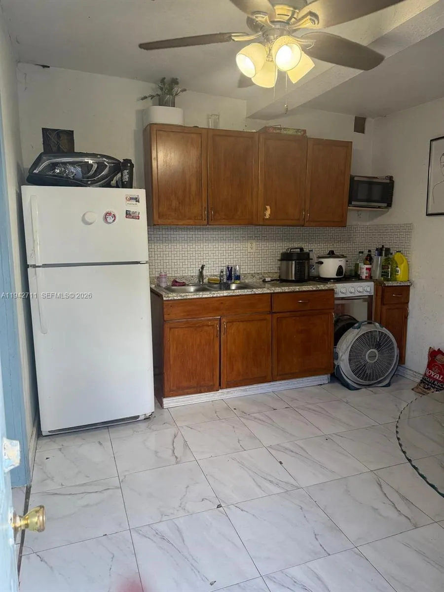 2118 Nw 86th St, Miami, Florida 33147, Miami, Florida 33147, 4 Bedrooms Bedrooms, ,2 BathroomsBathrooms,Residential,For Sale,2118 Nw 86th St, Miami, Florida 33147,A11942711