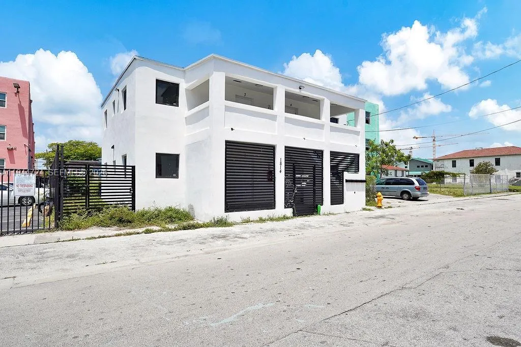 1814 Nw 2nd Ct, Miami, Florida 33136, Miami, Florida 33136, ,Residential Income,For Sale,1814 Nw 2nd Ct, Miami, Florida 33136,A11944724