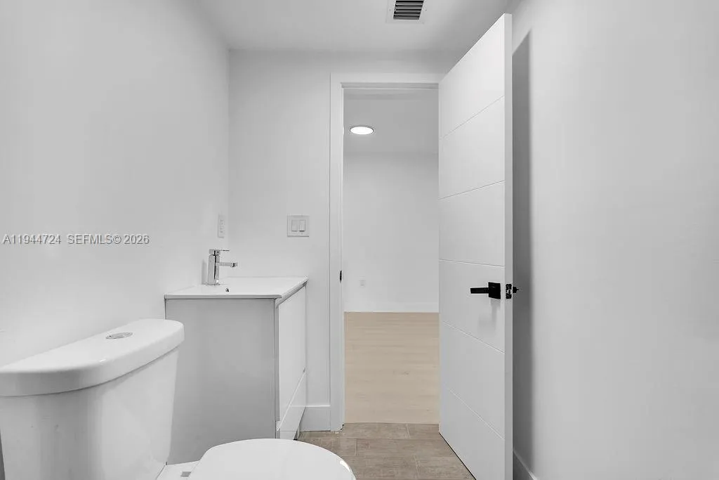 1814 Nw 2nd Ct, Miami, Florida 33136, Miami, Florida 33136, ,Residential Income,For Sale,1814 Nw 2nd Ct, Miami, Florida 33136,A11944724