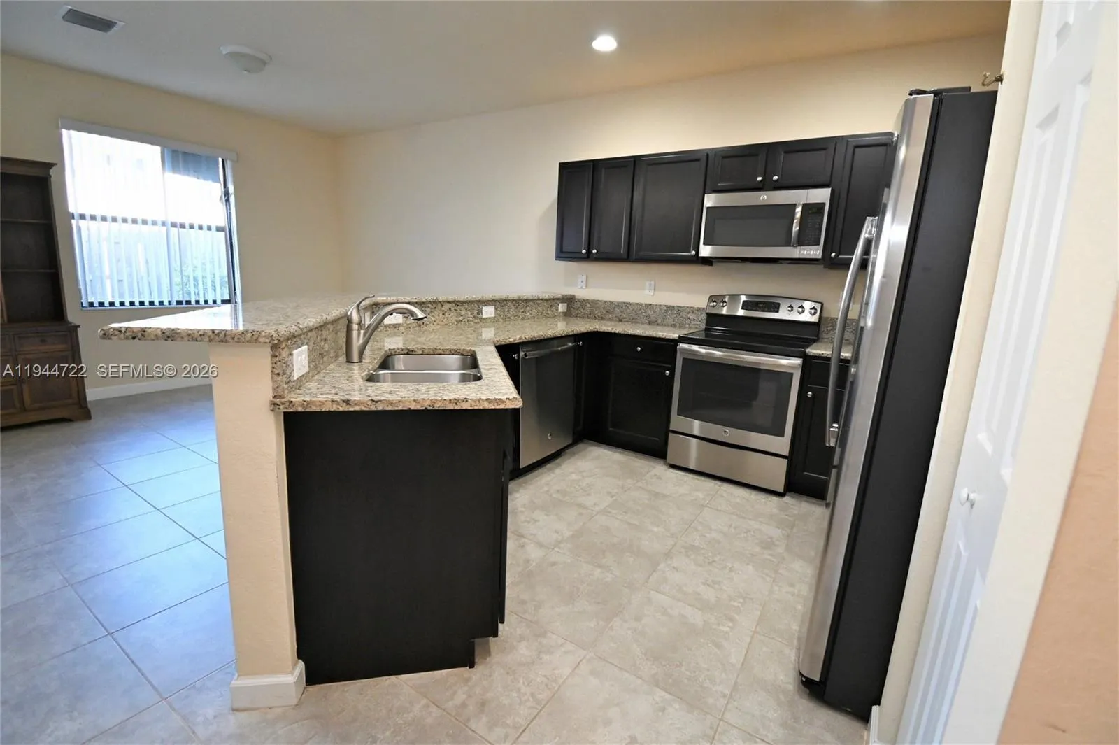 23876 Sw 118th Ave 23876, Homestead, Florida 33032, Homestead, Florida 33032, 3 Bedrooms Bedrooms, ,2 BathroomsBathrooms,Residential Lease,For Rent,23876 Sw 118th Ave 23876, Homestead, Florida 33032,A11944722