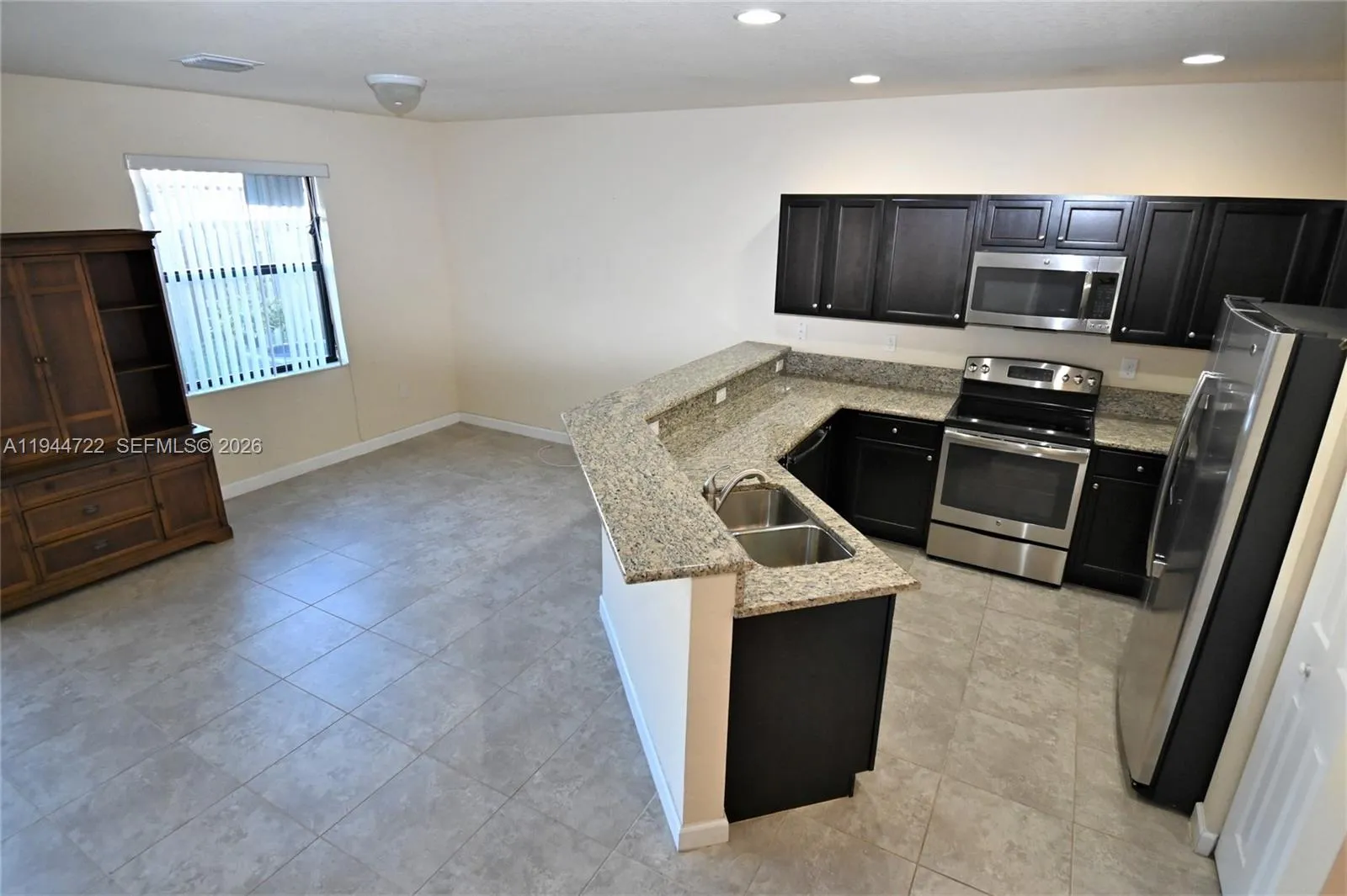 23876 Sw 118th Ave 23876, Homestead, Florida 33032, Homestead, Florida 33032, 3 Bedrooms Bedrooms, ,2 BathroomsBathrooms,Residential Lease,For Rent,23876 Sw 118th Ave 23876, Homestead, Florida 33032,A11944722