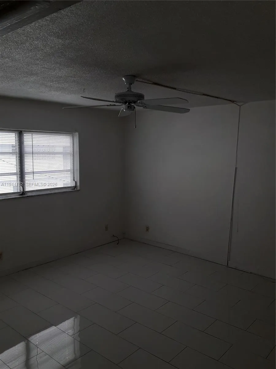 1943 Monroe St 306a, Hollywood, Florida 33020, Hollywood, Florida 33020, 1 Bedroom Bedrooms, ,1 BathroomBathrooms,Residential,For Sale,1943 Monroe St 306a, Hollywood, Florida 33020,A11944782