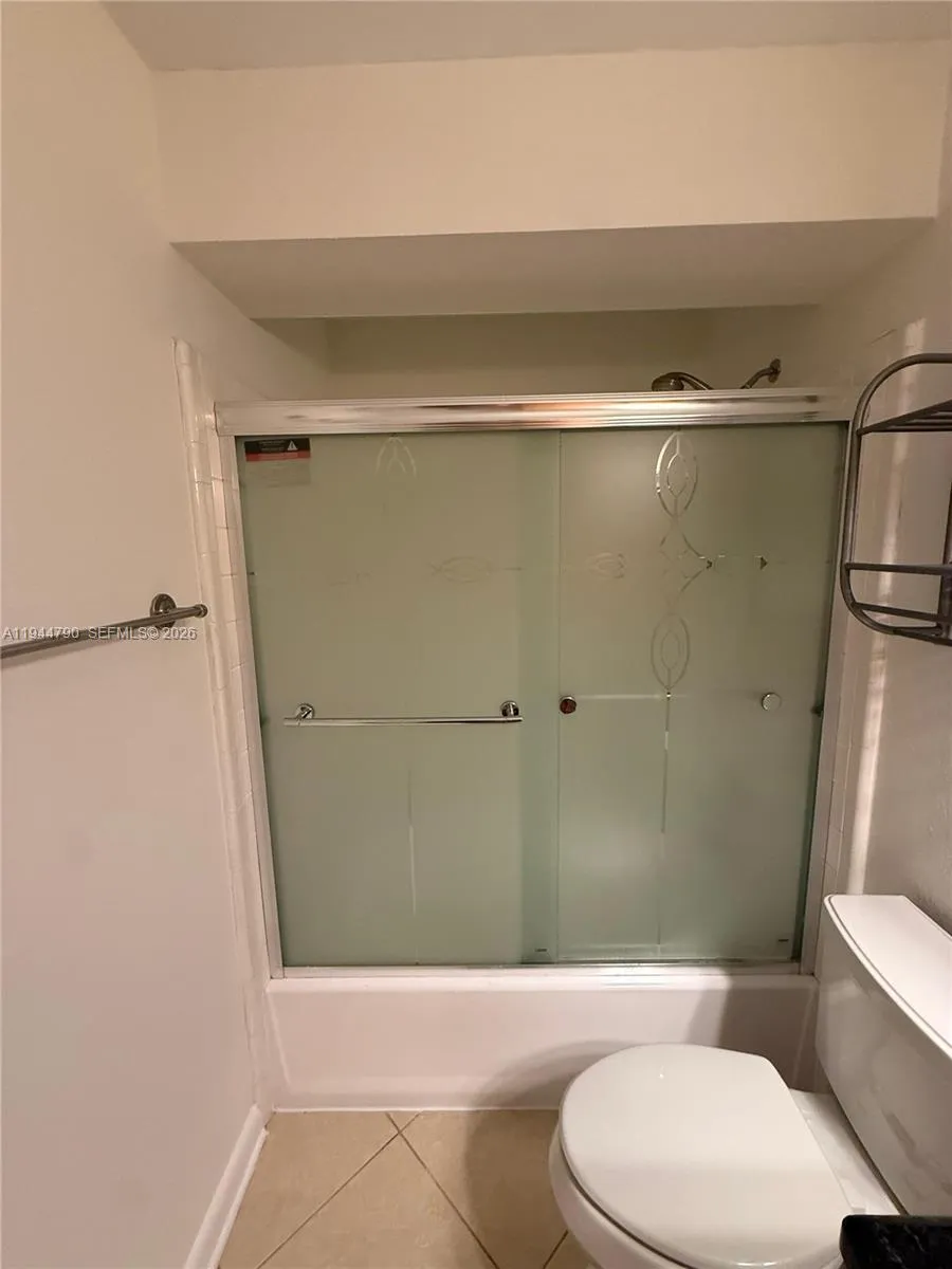 15581 Sw 104th Ter 222, Miami, Florida 33196, Miami, Florida 33196, 1 Bedroom Bedrooms, ,1 BathroomBathrooms,Residential Lease,For Rent,15581 Sw 104th Ter 222, Miami, Florida 33196,A11944790