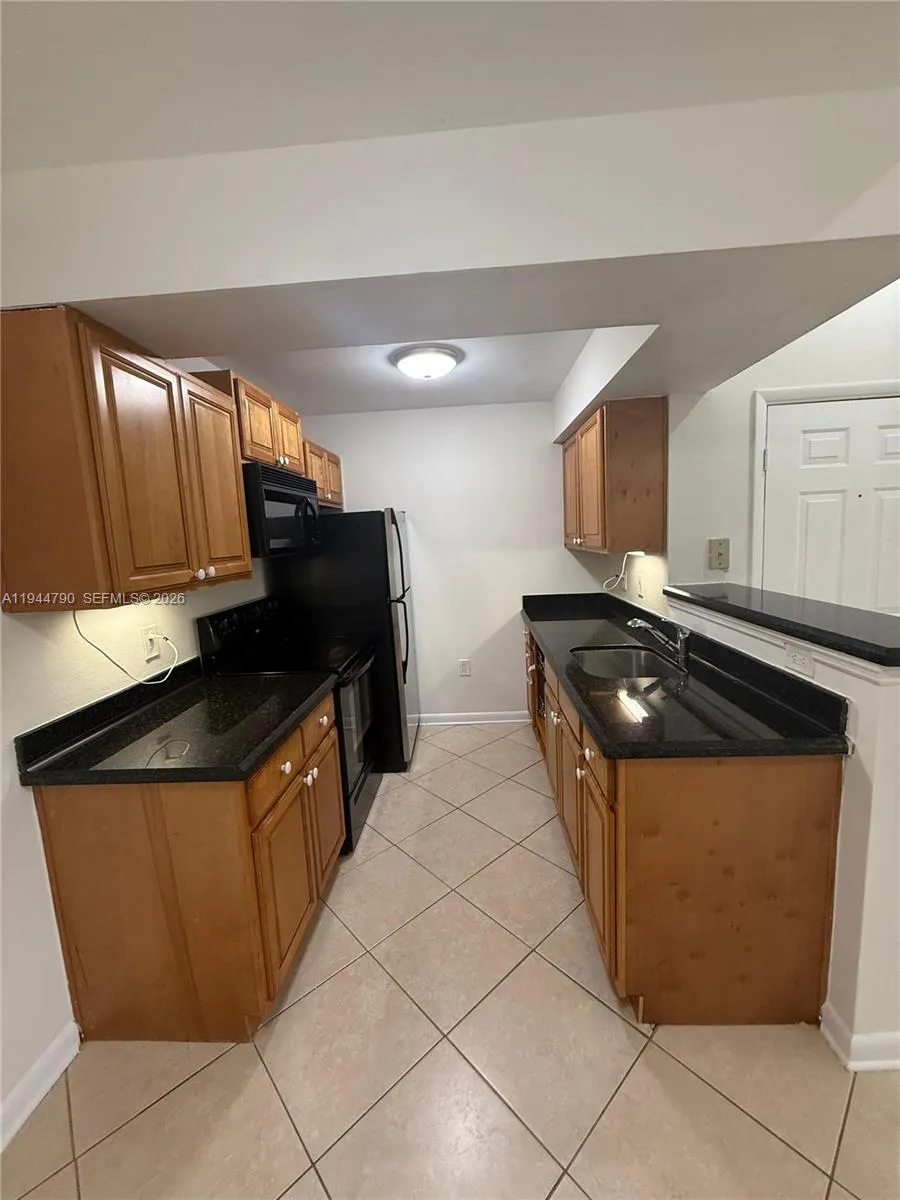 15581 Sw 104th Ter 222, Miami, Florida 33196, Miami, Florida 33196, 1 Bedroom Bedrooms, ,1 BathroomBathrooms,Residential Lease,For Rent,15581 Sw 104th Ter 222, Miami, Florida 33196,A11944790