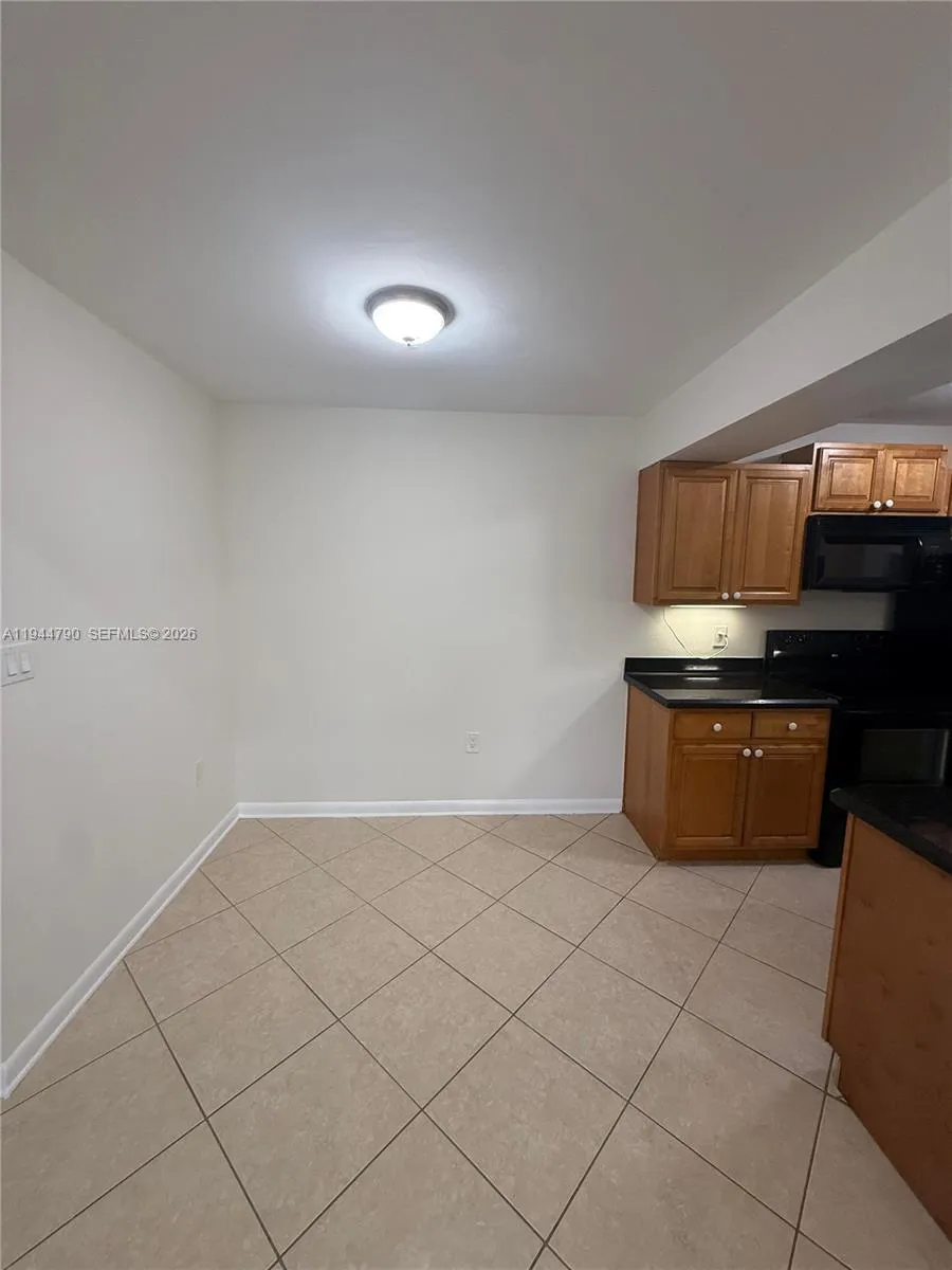 15581 Sw 104th Ter 222, Miami, Florida 33196, Miami, Florida 33196, 1 Bedroom Bedrooms, ,1 BathroomBathrooms,Residential Lease,For Rent,15581 Sw 104th Ter 222, Miami, Florida 33196,A11944790