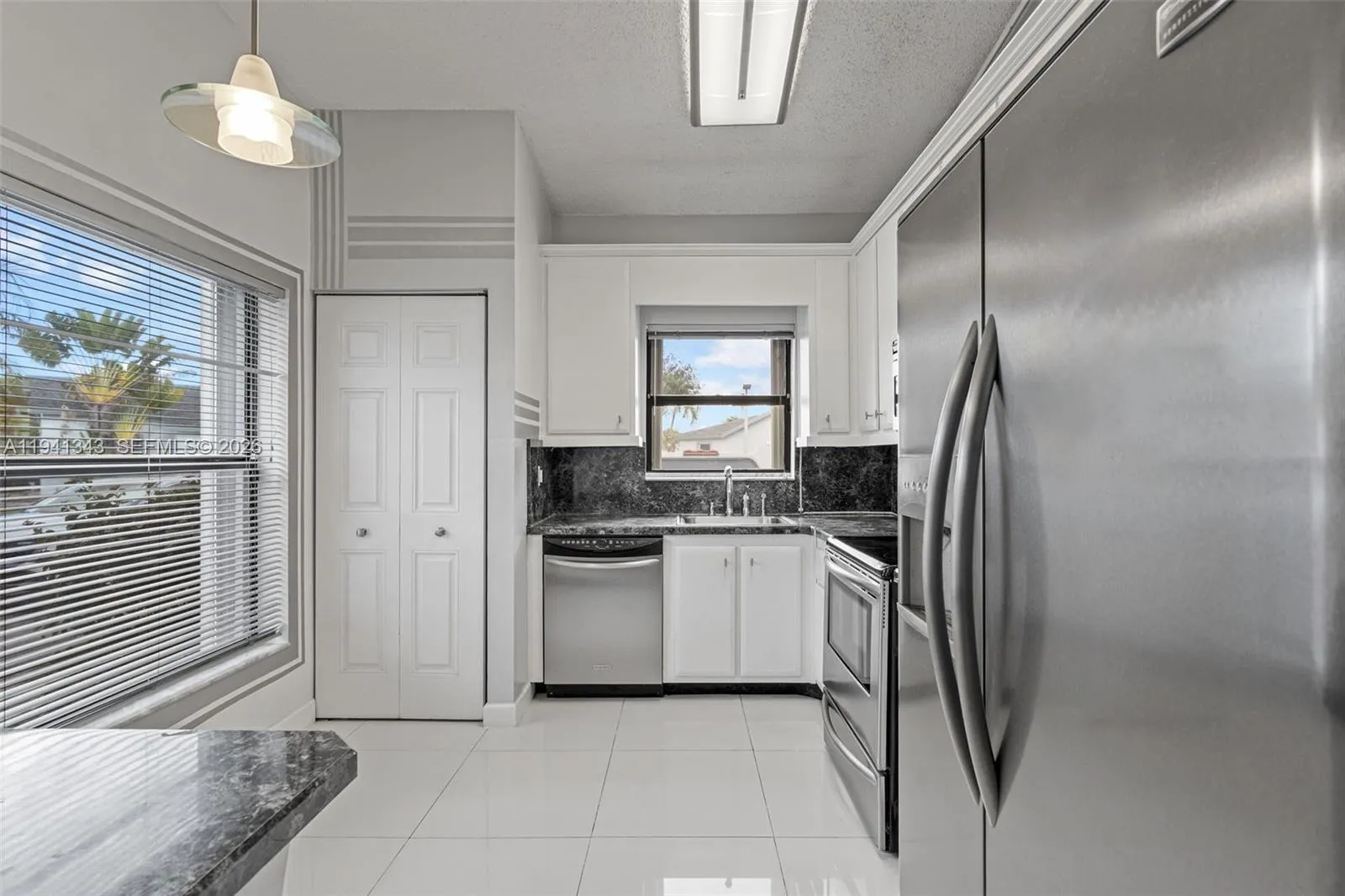 6476 Sw 152nd Cir Pl 14-76, Miami, Florida 33193, Miami, Florida 33193, 2 Bedrooms Bedrooms, ,2 BathroomsBathrooms,Residential,For Sale,6476 Sw 152nd Cir Pl 14-76, Miami, Florida 33193,A11941343