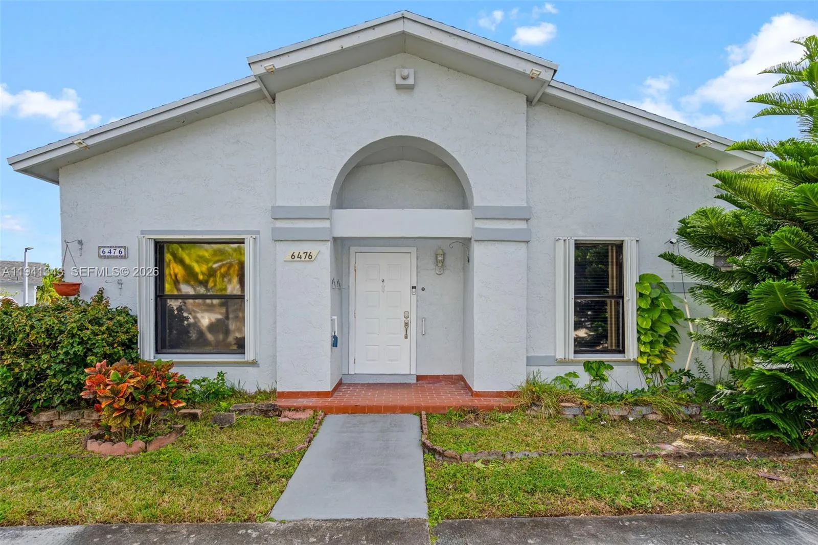6476 Sw 152nd Cir Pl 14-76, Miami, Florida 33193, Miami, Florida 33193, 2 Bedrooms Bedrooms, ,2 BathroomsBathrooms,Residential,For Sale,6476 Sw 152nd Cir Pl 14-76, Miami, Florida 33193,A11941343