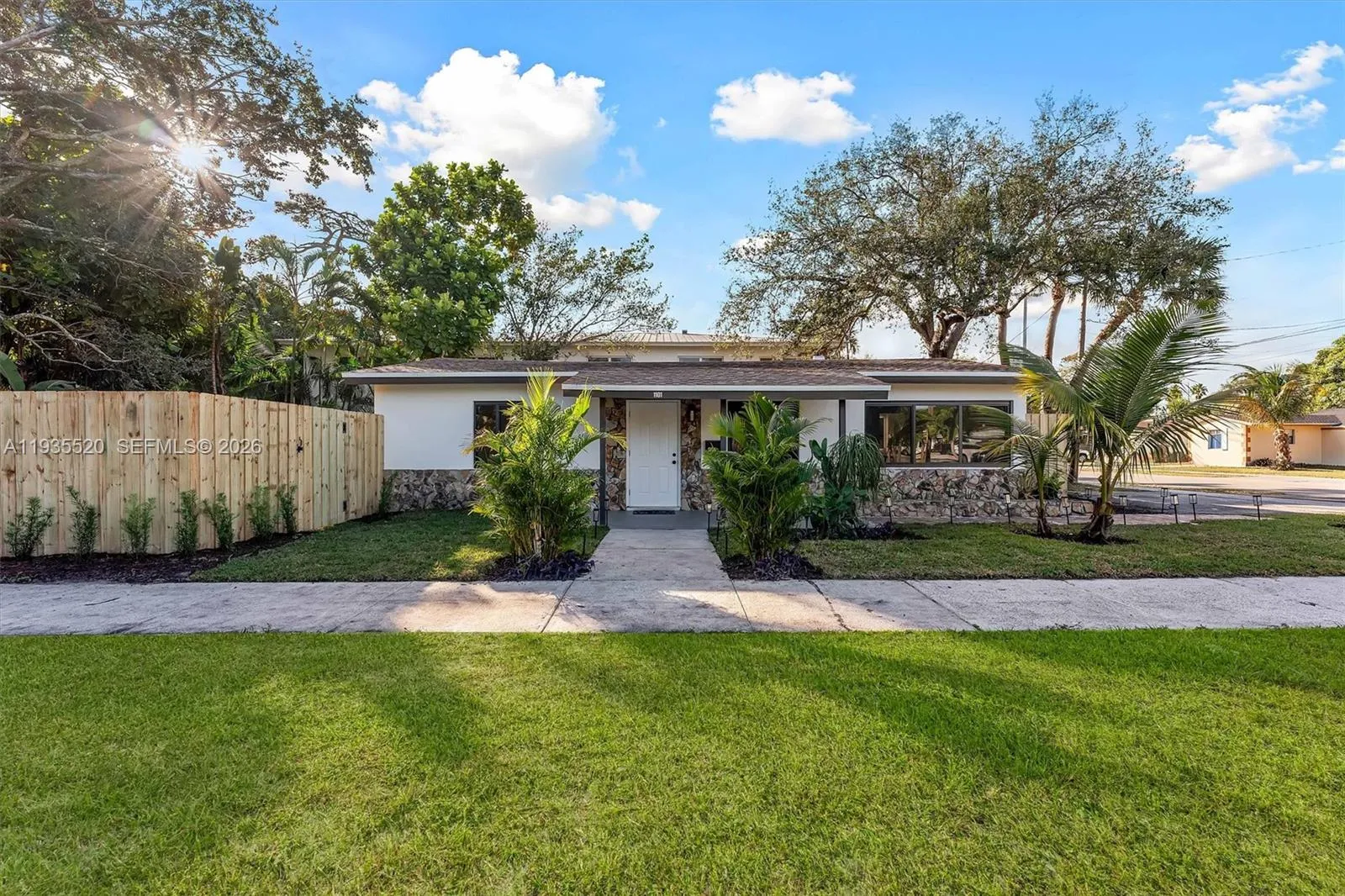 1101 Sw 19th Ave, Fort Lauderdale, Florida 33312, Fort Lauderdale, Florida 33312, 3 Bedrooms Bedrooms, ,2 BathroomsBathrooms,Residential,For Sale,1101 Sw 19th Ave, Fort Lauderdale, Florida 33312,A11935520