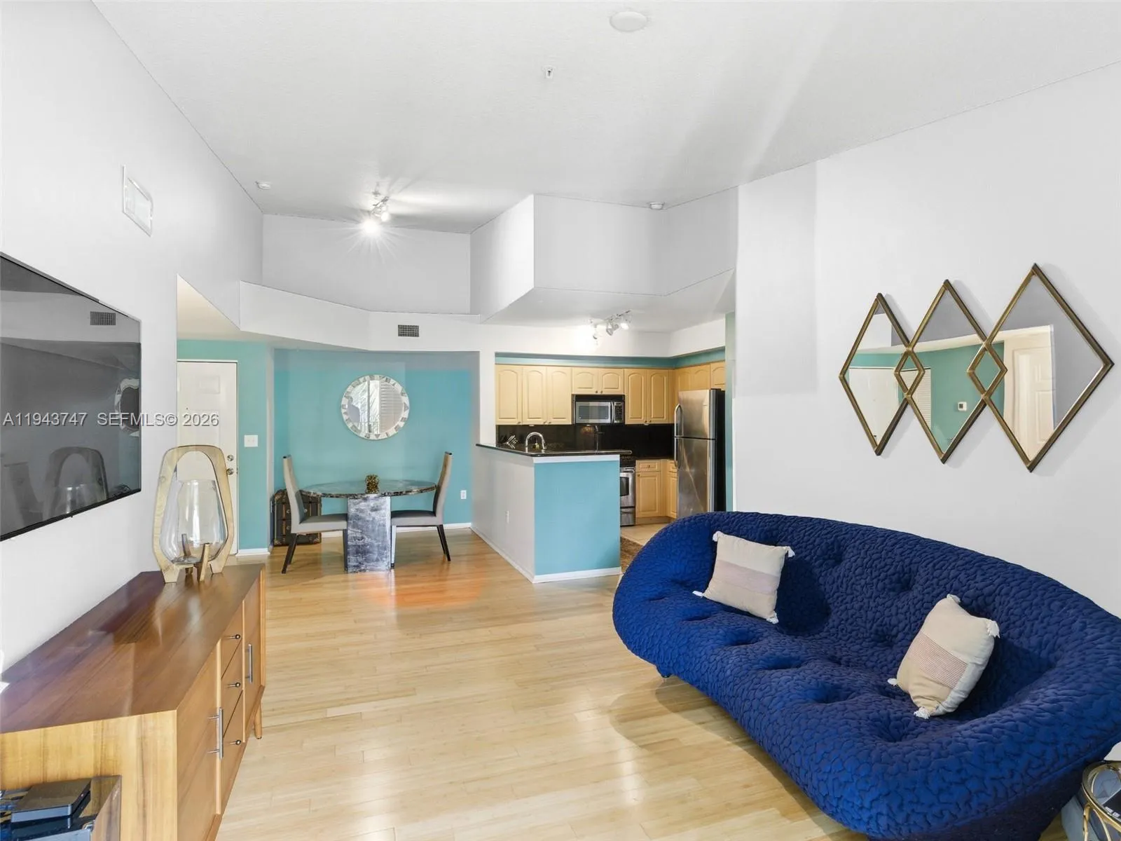 6861 Sw 44th St 304, Miami, Florida 33155, Miami, Florida 33155, 2 Bedrooms Bedrooms, ,2 BathroomsBathrooms,Residential,For Sale,6861 Sw 44th St 304, Miami, Florida 33155,A11943747