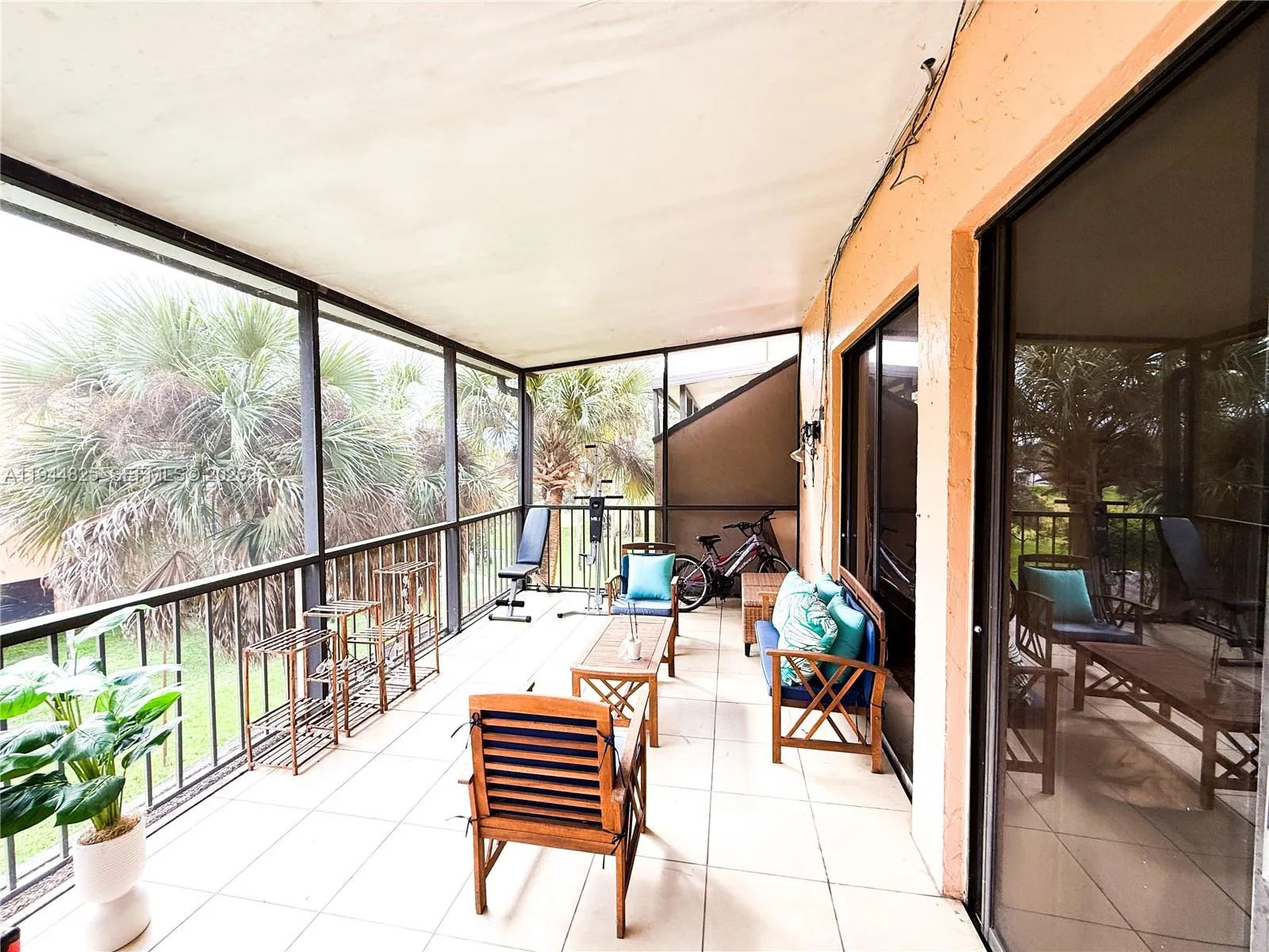 450 Commodore Dr 306, Plantation, Florida 33325, Plantation, Florida 33325, 2 Bedrooms Bedrooms, ,2 BathroomsBathrooms,Residential,For Sale,450 Commodore Dr 306, Plantation, Florida 33325,A11944825