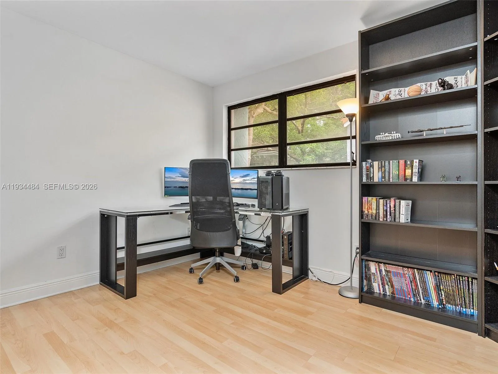515 Ne 38th St 10, Miami, Florida 33137, Miami, Florida 33137, 2 Bedrooms Bedrooms, ,1 BathroomBathrooms,Residential,For Sale,515 Ne 38th St 10, Miami, Florida 33137,A11934484