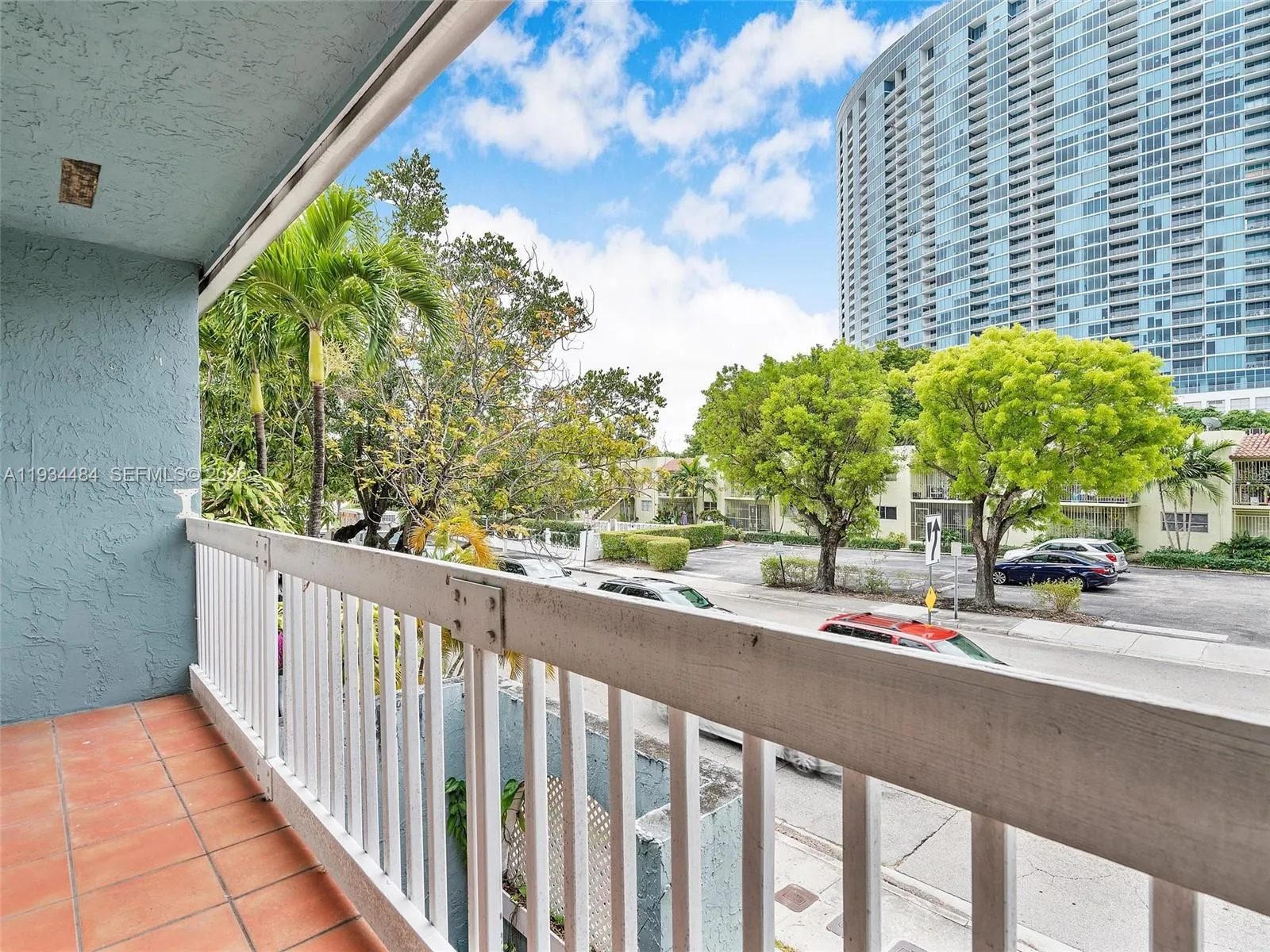 515 Ne 38th St 10, Miami, Florida 33137, Miami, Florida 33137, 2 Bedrooms Bedrooms, ,1 BathroomBathrooms,Residential,For Sale,515 Ne 38th St 10, Miami, Florida 33137,A11934484