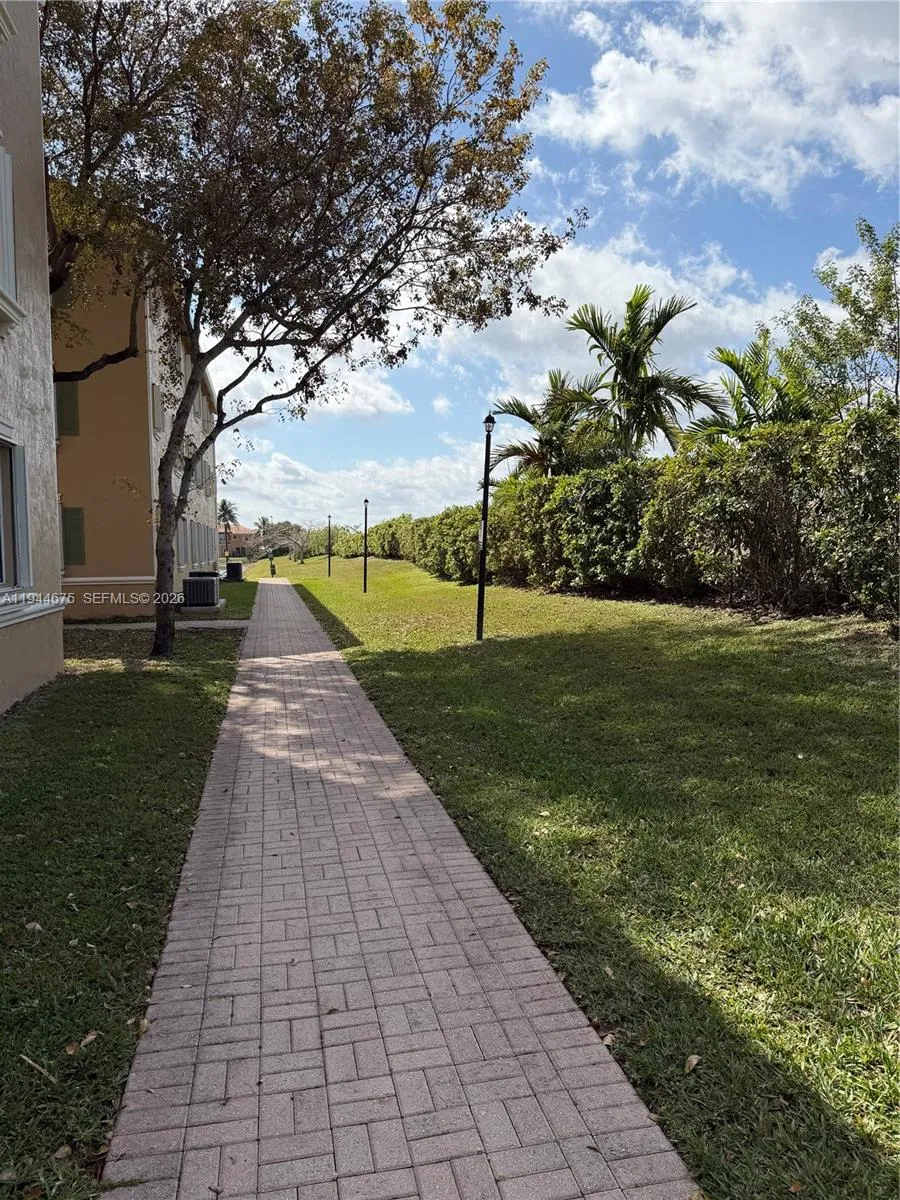6440 Nw 114th Ave 437, Doral, Florida 33178, Doral, Florida 33178, 2 Bedrooms Bedrooms, ,2 BathroomsBathrooms,Residential,For Sale,6440 Nw 114th Ave 437, Doral, Florida 33178,A11944675
