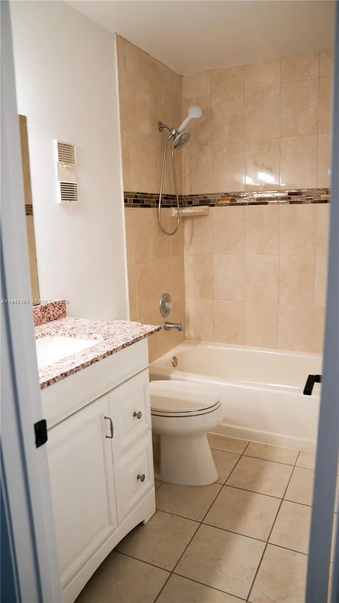 9023 Sw 113th Place Cir W, Miami, Florida 33176, Miami, Florida 33176, 3 Bedrooms Bedrooms, ,2 BathroomsBathrooms,Residential Lease,For Rent,9023 Sw 113th Place Cir W, Miami, Florida 33176,A11943101