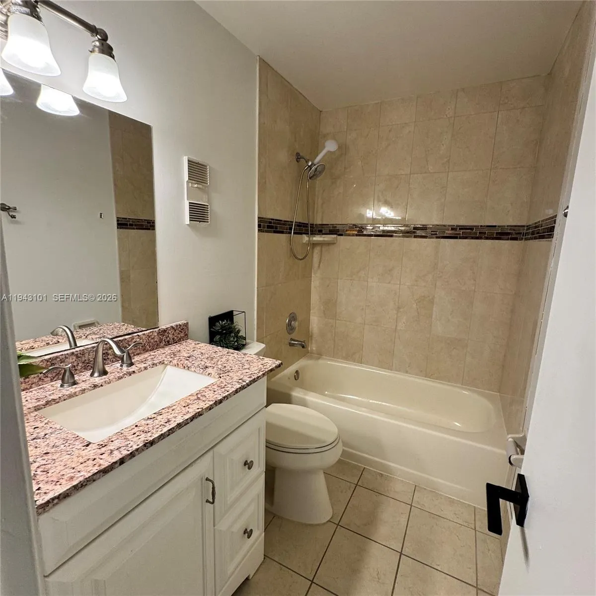 9023 Sw 113th Place Cir W, Miami, Florida 33176, Miami, Florida 33176, 3 Bedrooms Bedrooms, ,2 BathroomsBathrooms,Residential Lease,For Rent,9023 Sw 113th Place Cir W, Miami, Florida 33176,A11943101