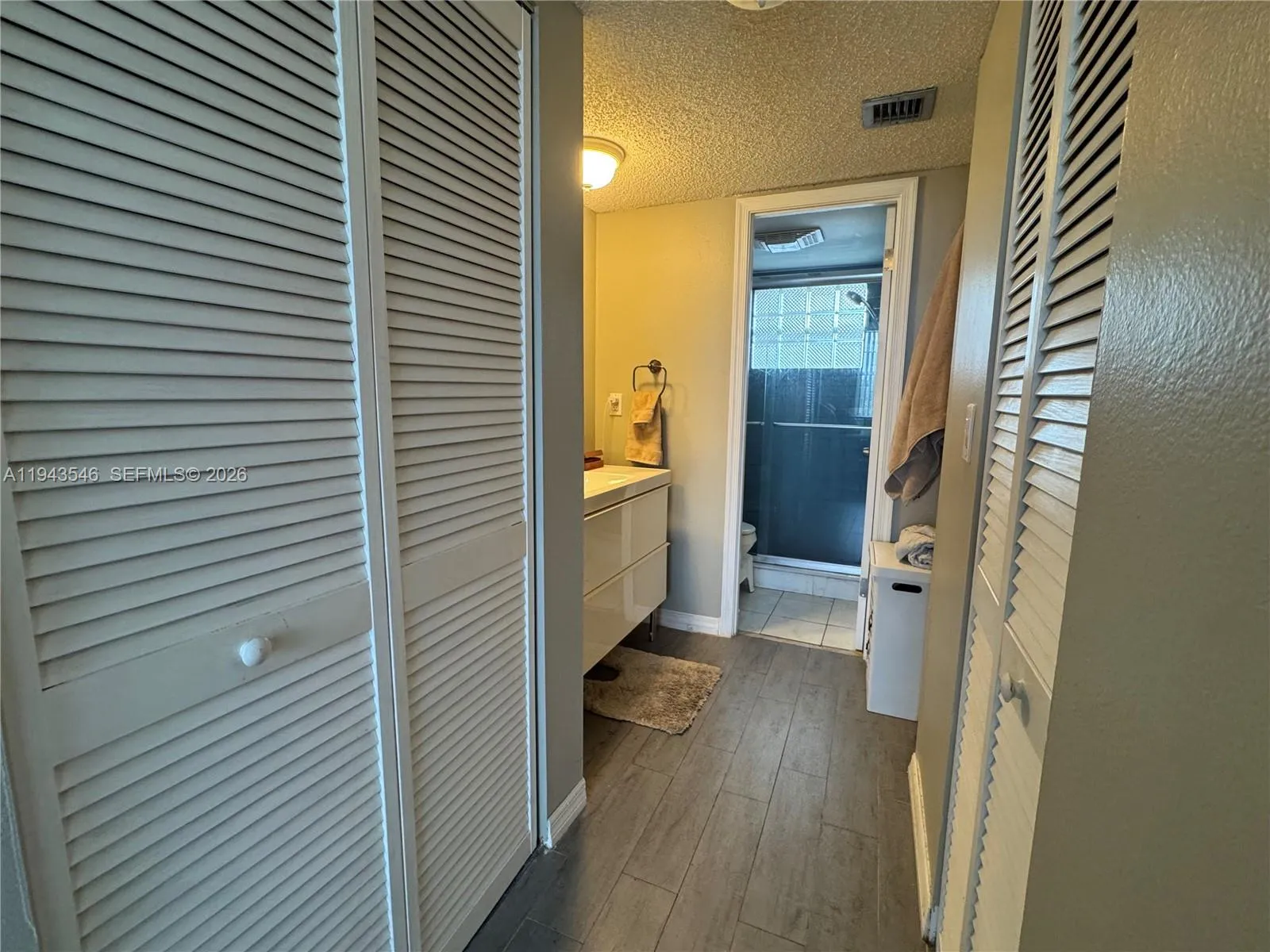 9450 Poinciana Pl 405, Davie, Florida 33324, Davie, Florida 33324, 1 Bedroom Bedrooms, ,1 BathroomBathrooms,Residential,For Sale,9450 Poinciana Pl 405, Davie, Florida 33324,A11943546