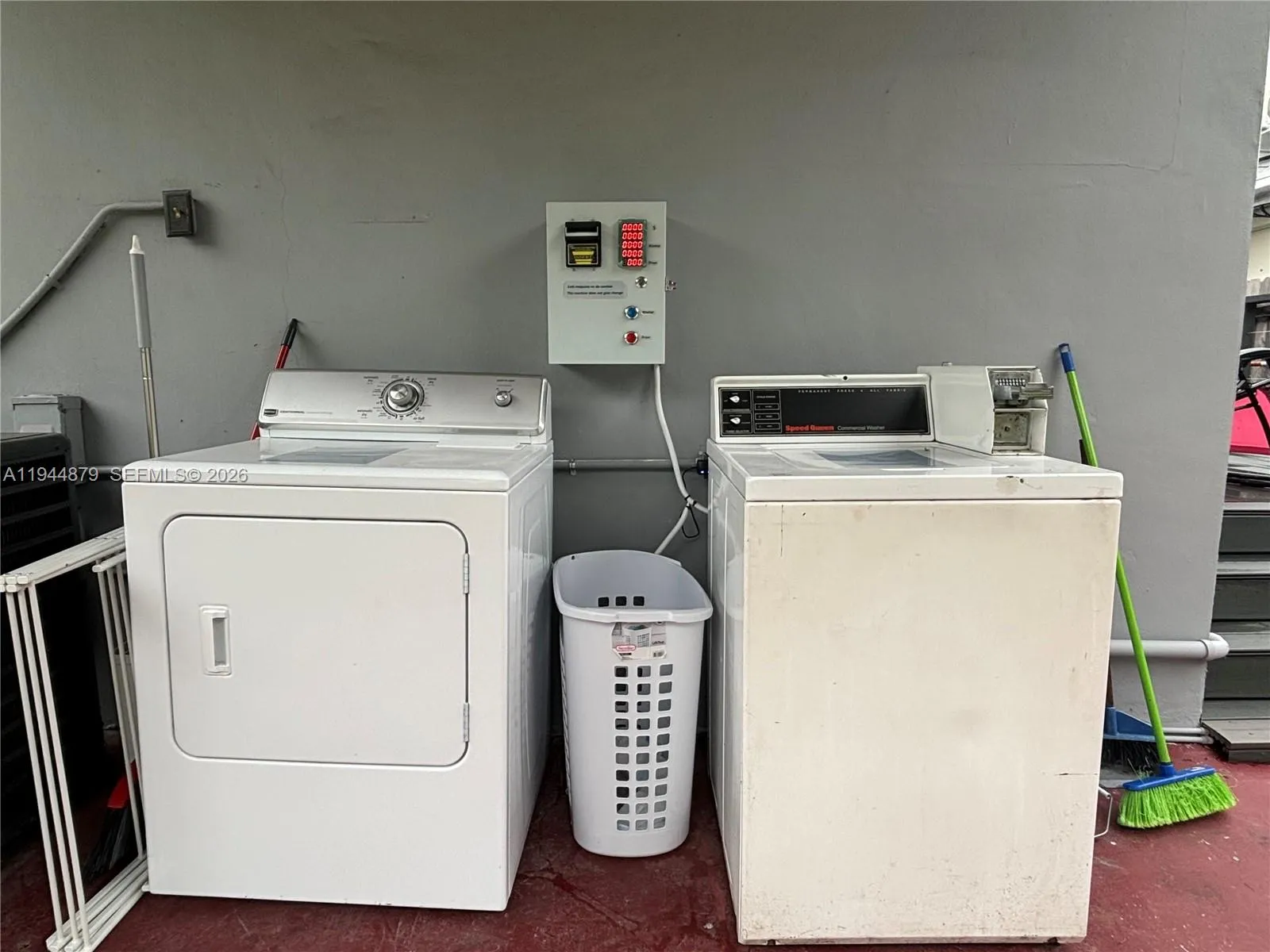 111 Sw 31st Ct, Miami, Florida 33135, Miami, Florida 33135, ,Residential Income,For Sale,111 Sw 31st Ct, Miami, Florida 33135,A11944879