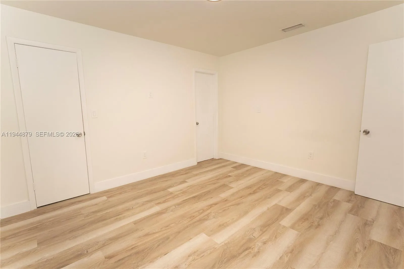 111 Sw 31st Ct, Miami, Florida 33135, Miami, Florida 33135, ,Residential Income,For Sale,111 Sw 31st Ct, Miami, Florida 33135,A11944879