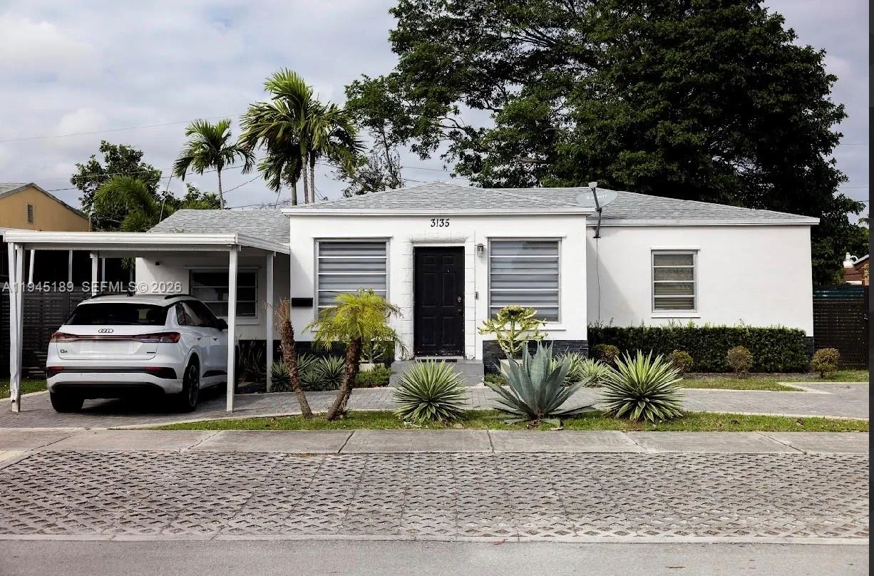 Miami, Florida 33125, Miami, Florida 33125, 2 Bedrooms Bedrooms, ,1 BathroomBathrooms,Residential,For Sale, Miami, Florida 33125,A11945189