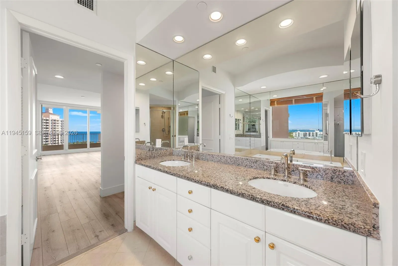 789 Crandon Blvd 1106, Key Biscayne, Florida 33149, Key Biscayne, Florida 33149, 3 Bedrooms Bedrooms, ,5 BathroomsBathrooms,Residential Lease,For Rent,789 Crandon Blvd 1106, Key Biscayne, Florida 33149,A11945159