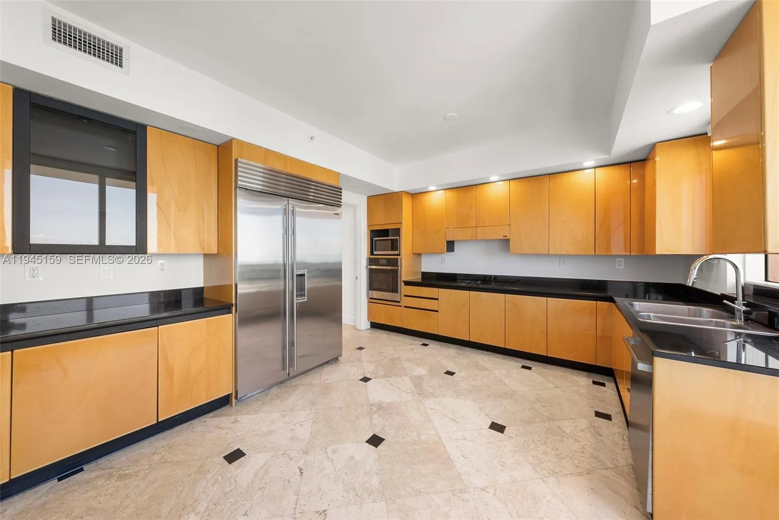 789 Crandon Blvd 1106, Key Biscayne, Florida 33149, Key Biscayne, Florida 33149, 3 Bedrooms Bedrooms, ,5 BathroomsBathrooms,Residential Lease,For Rent,789 Crandon Blvd 1106, Key Biscayne, Florida 33149,A11945159