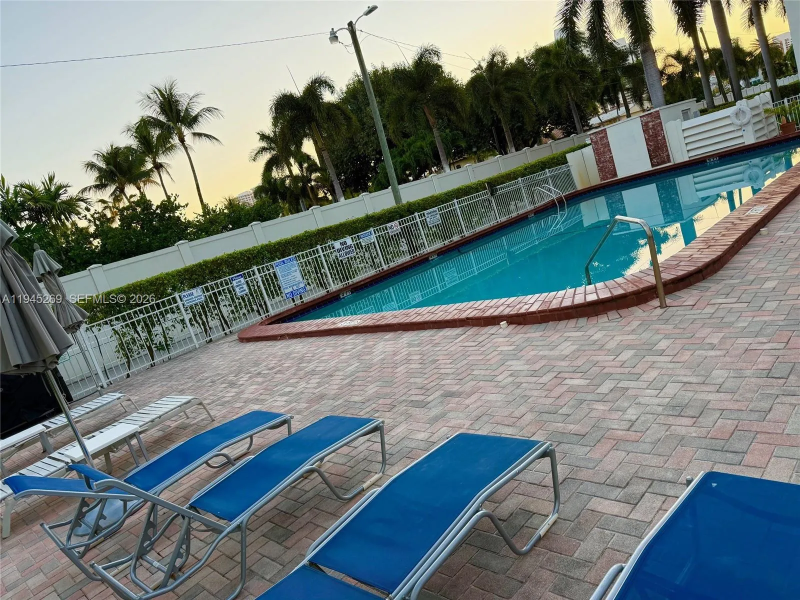 Hallandale Beach, Florida 33009, 2 Bedrooms Bedrooms, ,2 BathroomsBathrooms,Residential,For Sale,A11945269 Hallandale Beach, Florida 33009, 2 Bedrooms Bedrooms, ,2 BathroomsBathrooms,Residential,For Sale,A11945269
