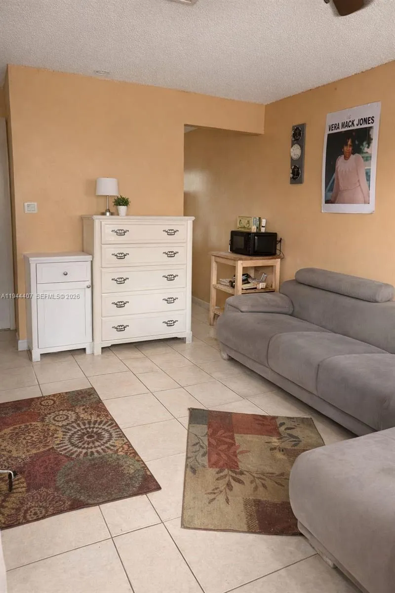 1255 Nw 27th Ave, Fort Lauderdale, Florida 33311, Fort Lauderdale, Florida 33311, ,Residential Income,For Sale,1255 Nw 27th Ave, Fort Lauderdale, Florida 33311,A11944407