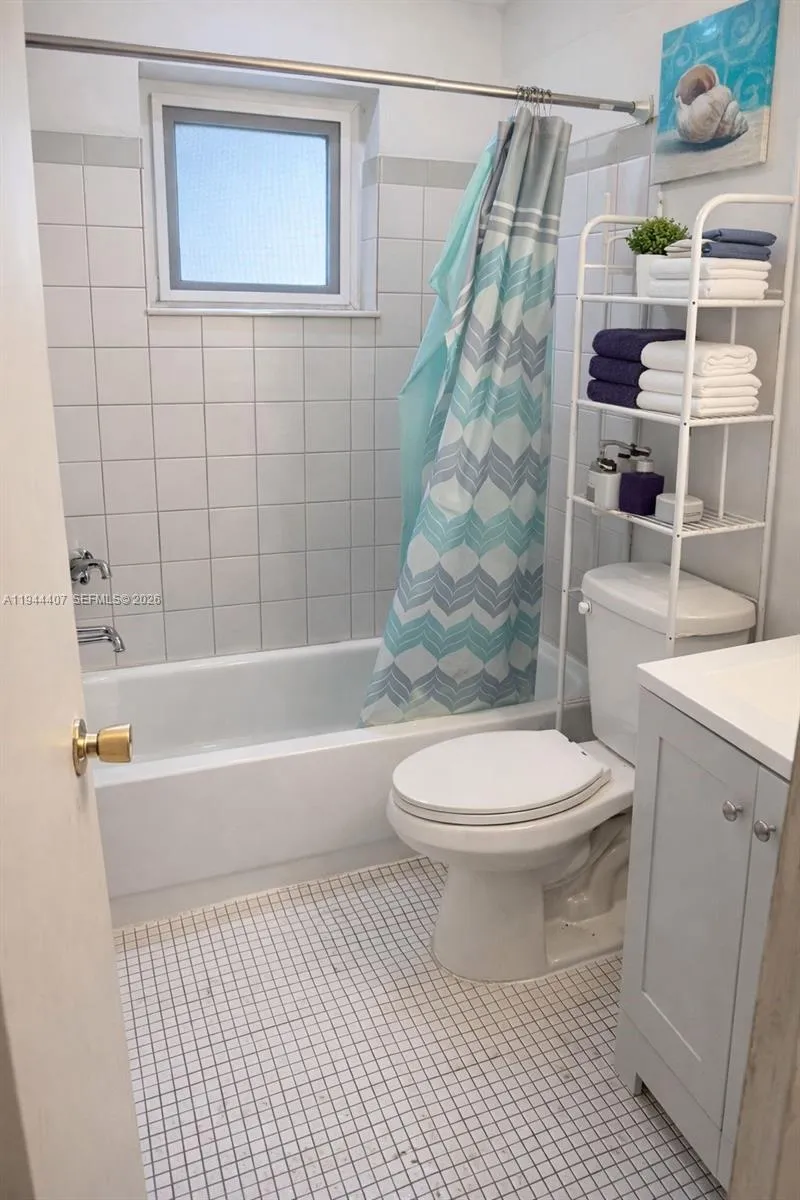 Unit 1 bathroom staged