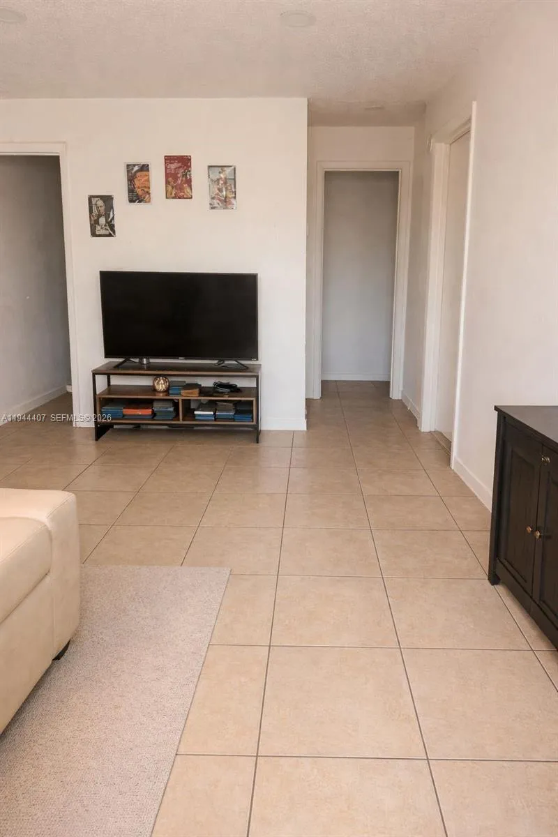 Unit 2 Livingroom staged