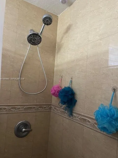 4211 W 10th Ln, Hialeah, Florida 33012, Hialeah, Florida 33012, 3 Bedrooms Bedrooms, ,1 BathroomBathrooms,Residential,For Sale,4211 W 10th Ln, Hialeah, Florida 33012,A11943660