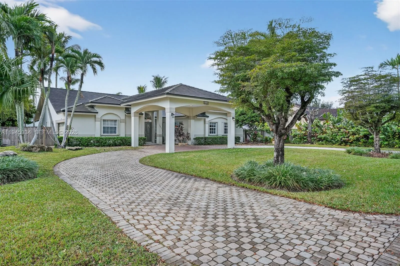 12200 Sw 100th St, Miami, Florida 33186, Miami, Florida 33186, 4 Bedrooms Bedrooms, ,3 BathroomsBathrooms,Residential,For Sale,12200 Sw 100th St, Miami, Florida 33186,A11945334