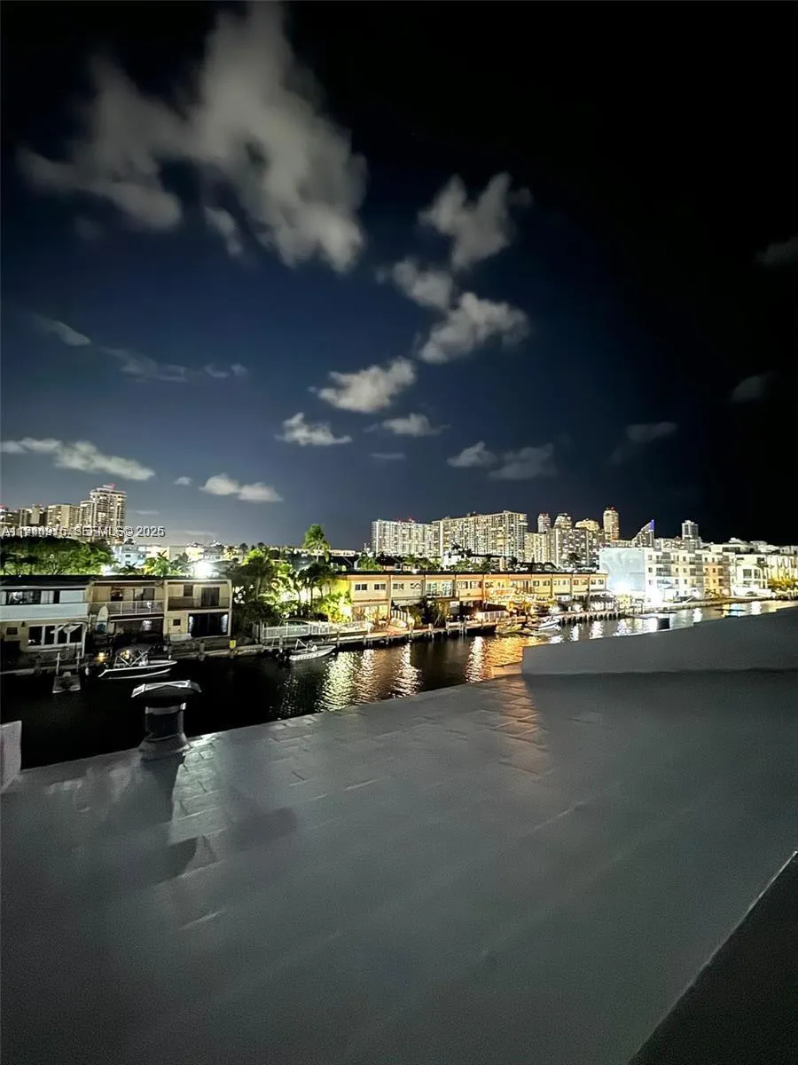 3811 Ne 166th St 3, North Miami Beach, Florida 331, North Miami Beach, Florida 33160, 3 Bedrooms Bedrooms, ,2 BathroomsBathrooms,Residential,For Sale,3811 Ne 166th St 3, North Miami Beach, Florida 331,A11944915