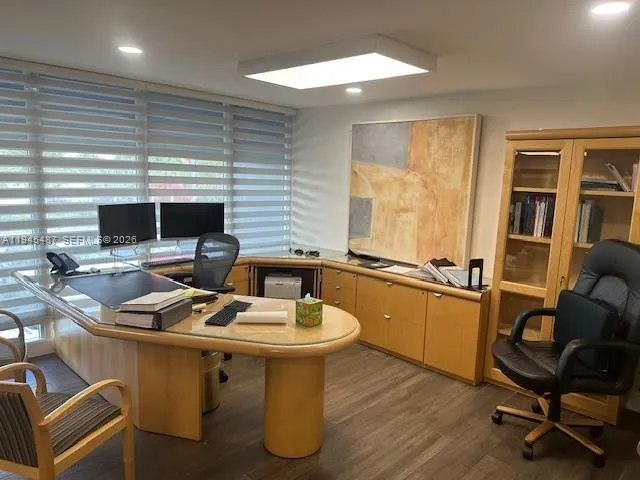 Private Executive Office