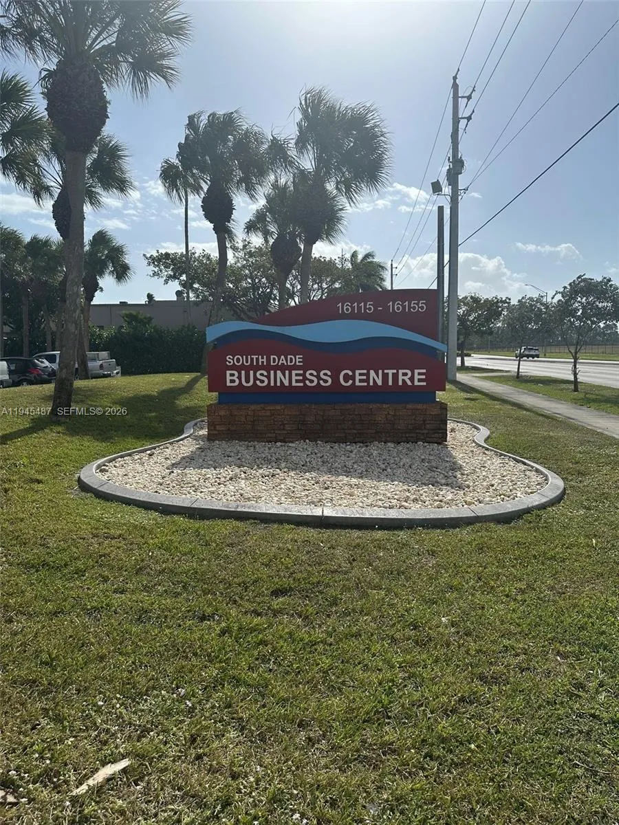 South Dade Business Centre Industrial Park