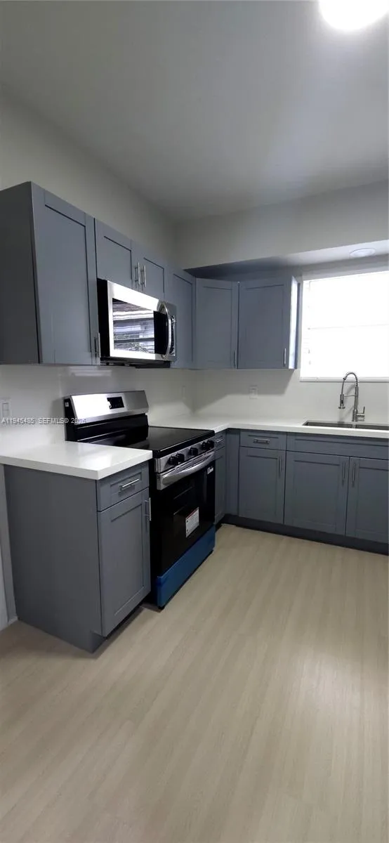 75 Sw 32nd Ct Rd, Miami, Florida 33135, Miami, Florida 33135, 3 Bedrooms Bedrooms, ,2 BathroomsBathrooms,Residential,For Sale,75 Sw 32nd Ct Rd, Miami, Florida 33135,A11945485