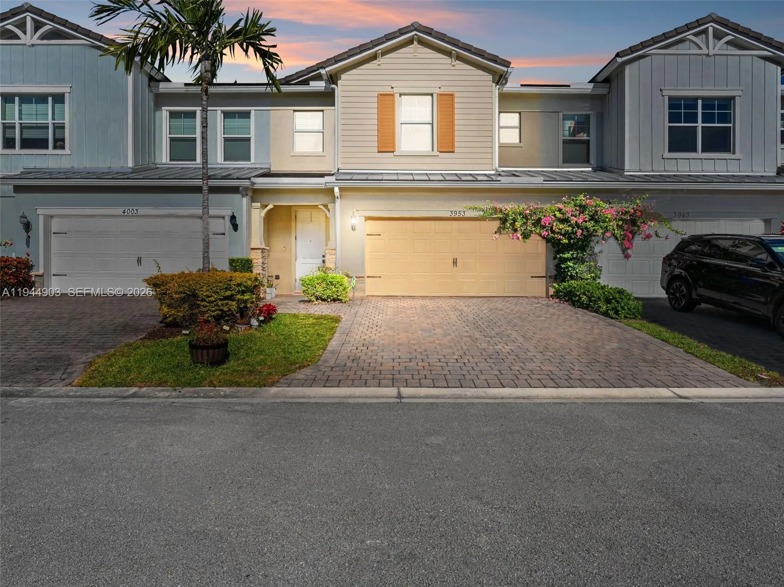 3953 Black Olive Ln, Hollywood, Florida 33021, Hollywood, Florida 33021, 3 Bedrooms Bedrooms, ,2 BathroomsBathrooms,Residential,For Sale,3953 Black Olive Ln, Hollywood, Florida 33021,A11944903