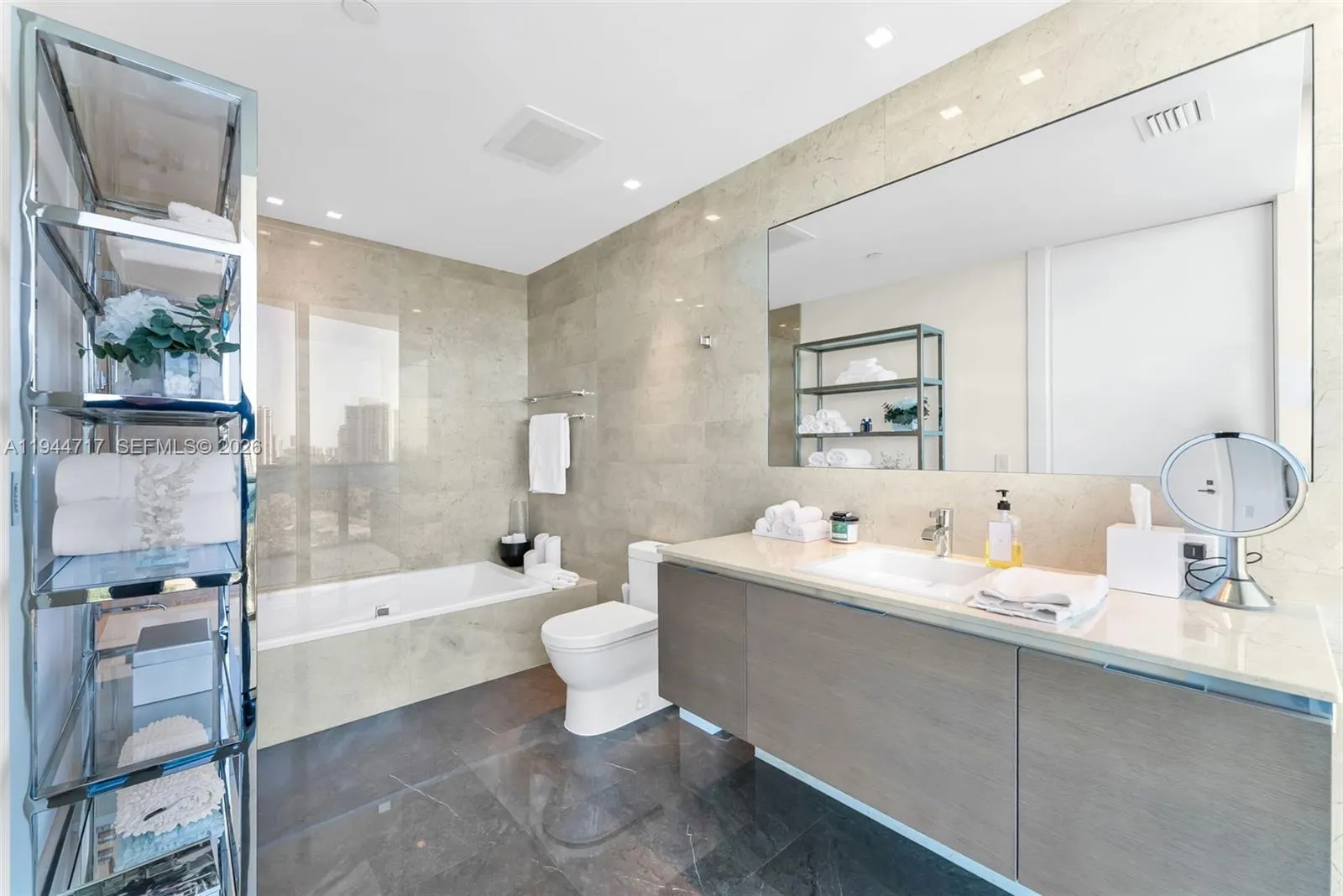 19575 Collins Ave 12, Sunny Isles Beach, Florida 3, Sunny Isles Beach, Florida 33160, 4 Bedrooms Bedrooms, ,5 BathroomsBathrooms,Residential,For Sale,19575 Collins Ave 12, Sunny Isles Beach, Florida 3,A11944717